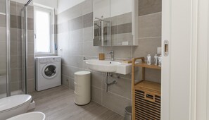 Apartment | 2 bedrooms, WiFi - Sebastiano Veniero 8 (Milan)