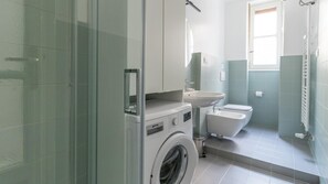 House | 1 bedroom, iron/ironing board, WiFi - Italianway Easy - Col di Lana 6 A C (Milan)