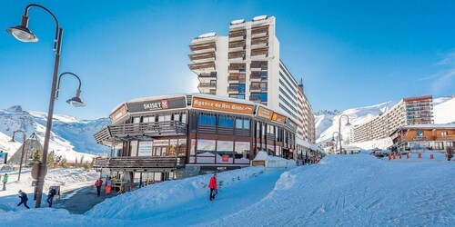20m from ski slopes, 3rd floor, balcony, tv, ski locker, 85m², Tignes