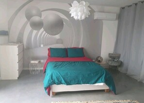 3 bedrooms, WiFi, bed sheets - House with pool (Montredon-des-Corbières)