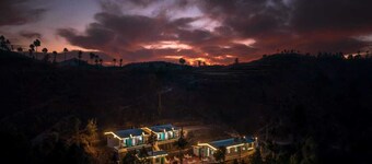 A heavenly himalayan getaway in complete solitude on a hill