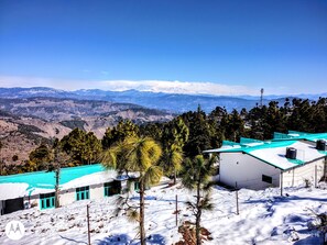 Exterior - A heavenly himalayan getaway in complete solitude on a hill (Matakhani)