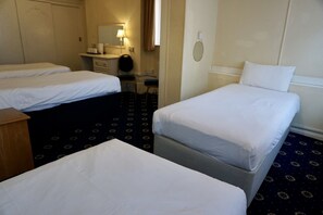 Standard Triple Room, 3 Twin Beds | Desk, iron/ironing board, bed sheets - Albany, Brighton & Hove (Hove)
