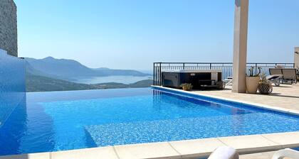 Luxury Villa Rock with pool+Jacuzzi - near Dubrovnik