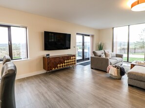 Cottage | Living room | TV