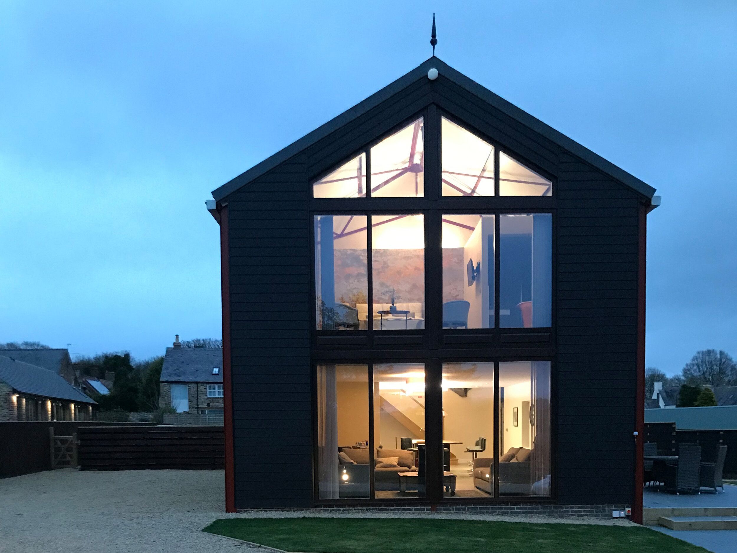 المنشأة من الخارج