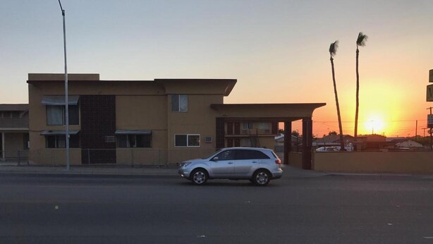 Front of property - Hotel Yuma, Az Near Lutes Casino (Yuma)