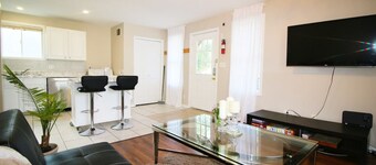 Near Casino & Tunnel!!! Clean & Disinfected