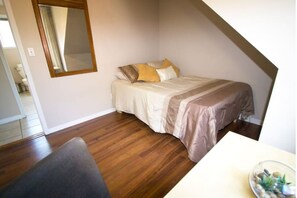 2 bedrooms, blackout curtains, WiFi