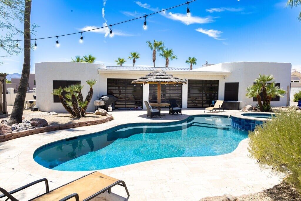 The Lake Havasu House w/ PICKLEBALL COURT