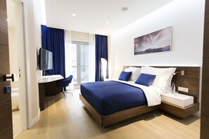 Standard Room, City View | Desk, laptop workspace, free WiFi, bed sheets - Hotel Plaza (Budva)