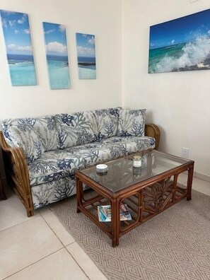 Smart TV - Exuma Oceanfront-Steps to the beach-Side Quest (George Town)