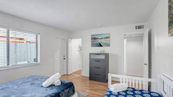 1 habitación, wifi y ropa de cama