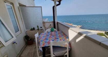 Super Panoramic Penthouse in PortoRecanati, sea front and walking distance to the center!