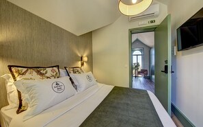 Economy Room, 1 Double Bed, Non Smoking, Mezzanine - Sintra Green Chalet - Bed & Breakfast (Sintra)