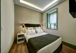 Rom – superior, 1 queensize-seng, ikke-røyk, mellometasje | Wi-fi (inkludert) og sengetøy