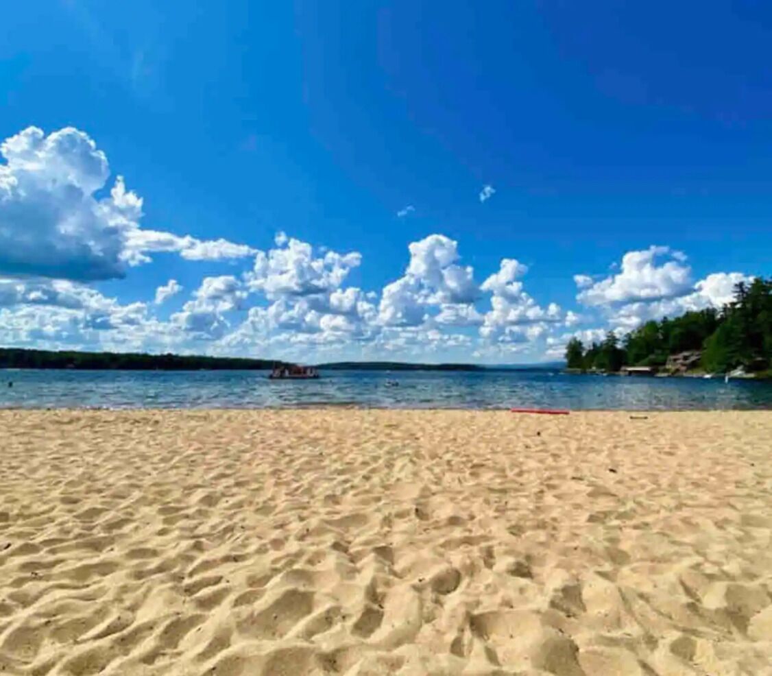 Liegestühle, Strandtücher