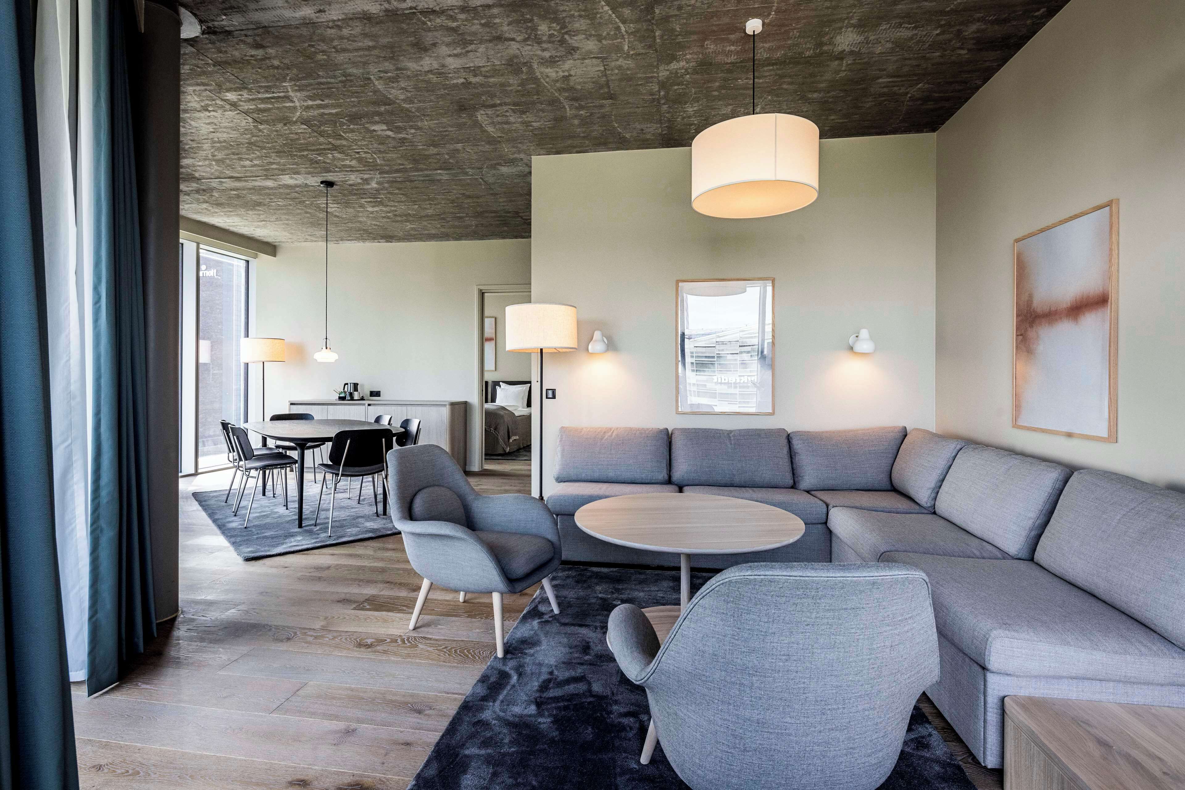 suite (master - wellness & pool excluded) | 1 bedroom, in-room safe, free wifi, bed sheets