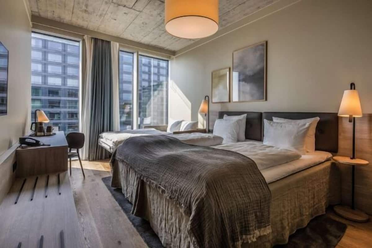 1 bedroom, in-room safe, free WiFi, bed sheets