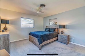 3 chambres, fer et planche à repasser, Wi-Fi gratuit