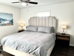 4 bedrooms, desk, iron/ironing board, free WiFi