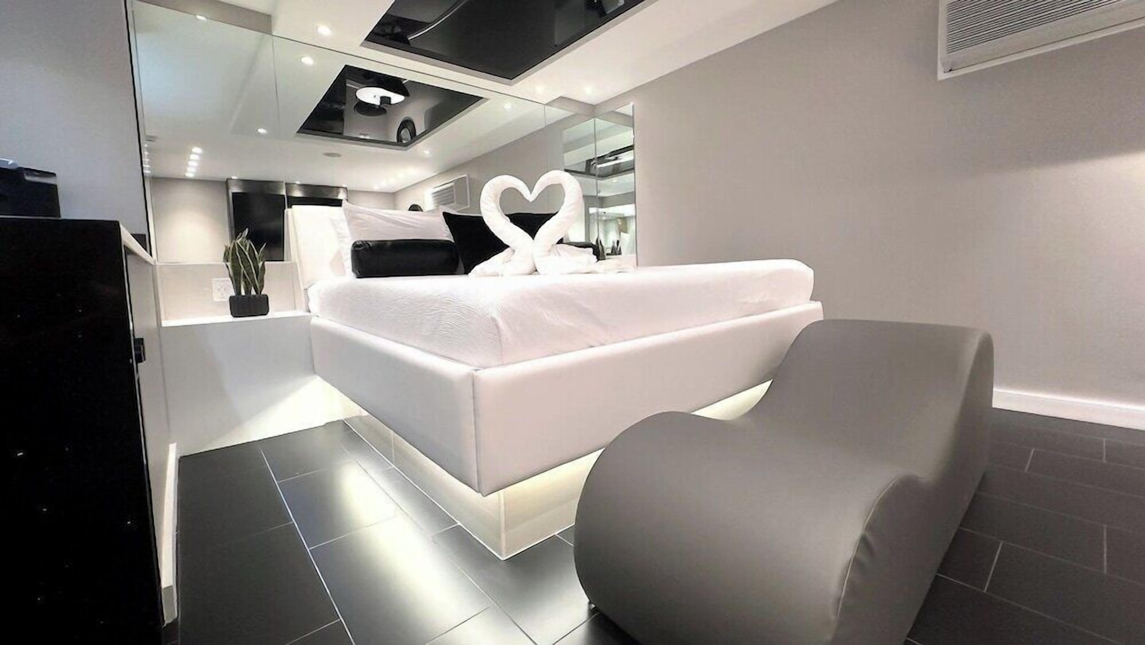Premium bedding, free WiFi, bed sheets