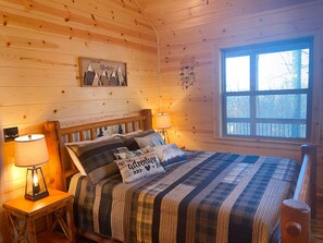2 bedrooms, iron/ironing board, free WiFi, bed sheets - 🪵 Murphy Cabin 🏔 Mountain View // 2Bed-2Bath // 6 guests // 10mins to town (Murphy)