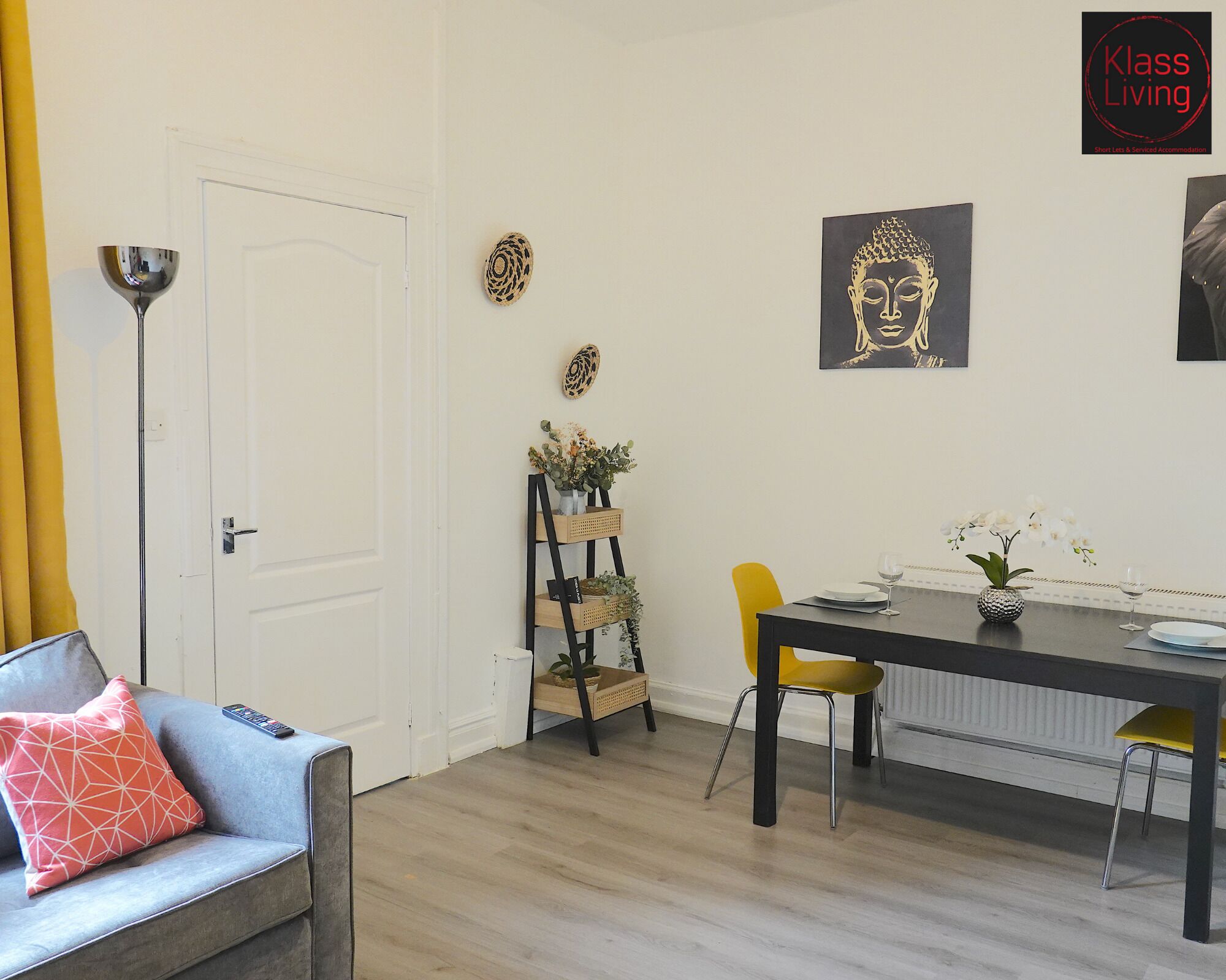 Standard Apartment | Living area