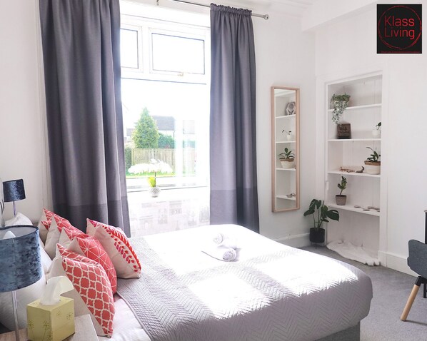 Departamento estándar | 1 habitación, decoración personalizada y muebles diferentes