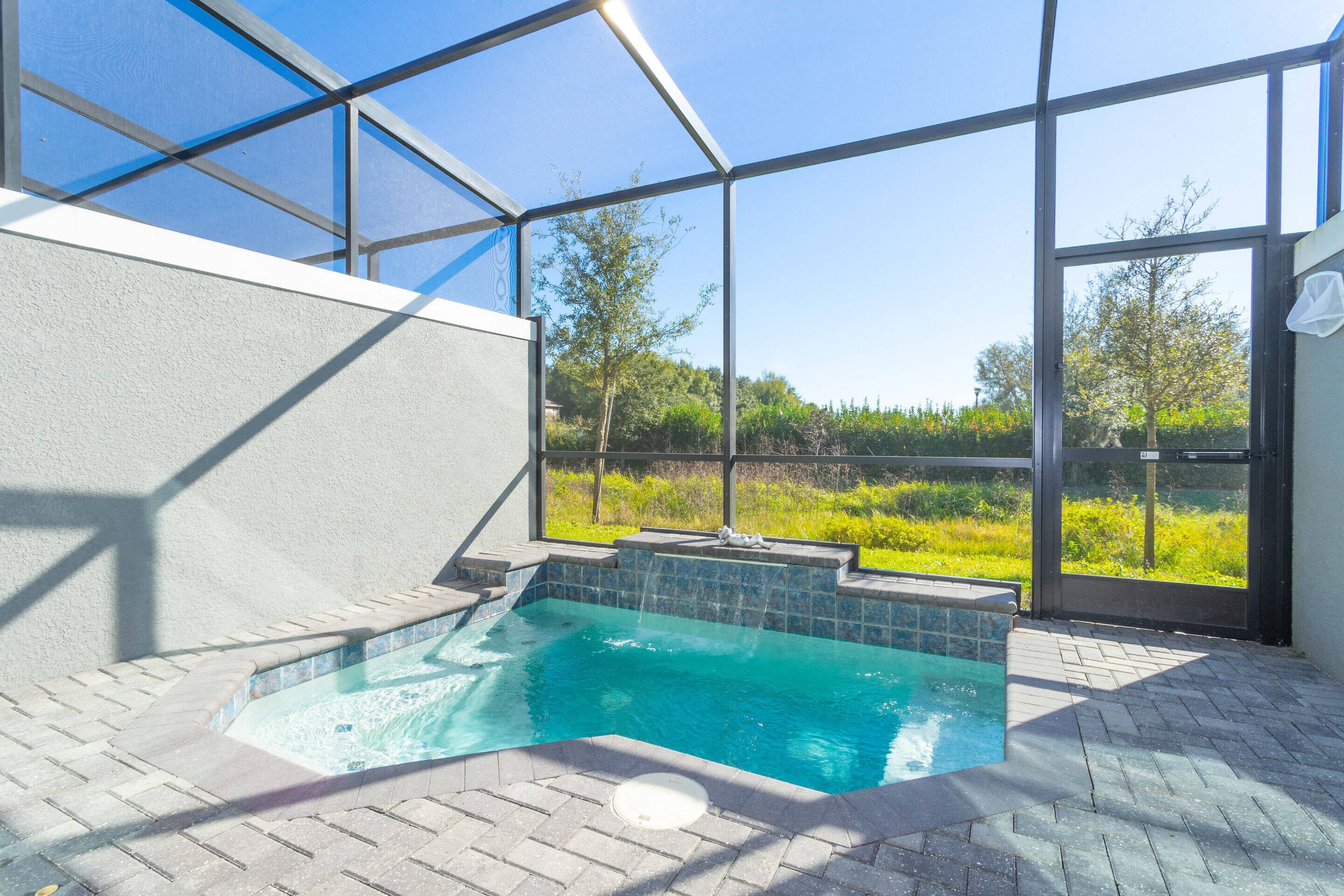 Last Minute Deal! near Disney 42