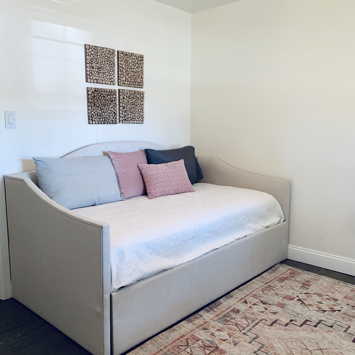 Photo 4 of Modern Home with Spacious Yard 5 Min to Domain!