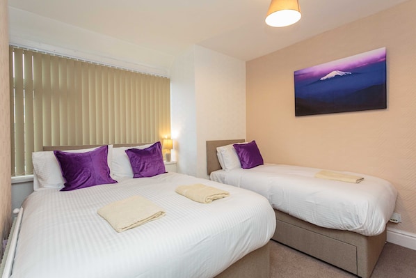 公寓, 无障碍, 独立浴室 (Passionfruit Suite ) | 2 多间卧室