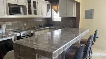 Comfort Apartment, 1 Bedroom, Kitchen | In-room dining