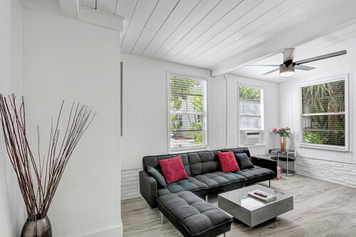 Prime location, Pineapple district, walk to Atlantic, 1bd, pets