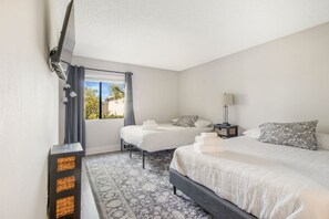 2 bedrooms, desk, iron/ironing board, free WiFi