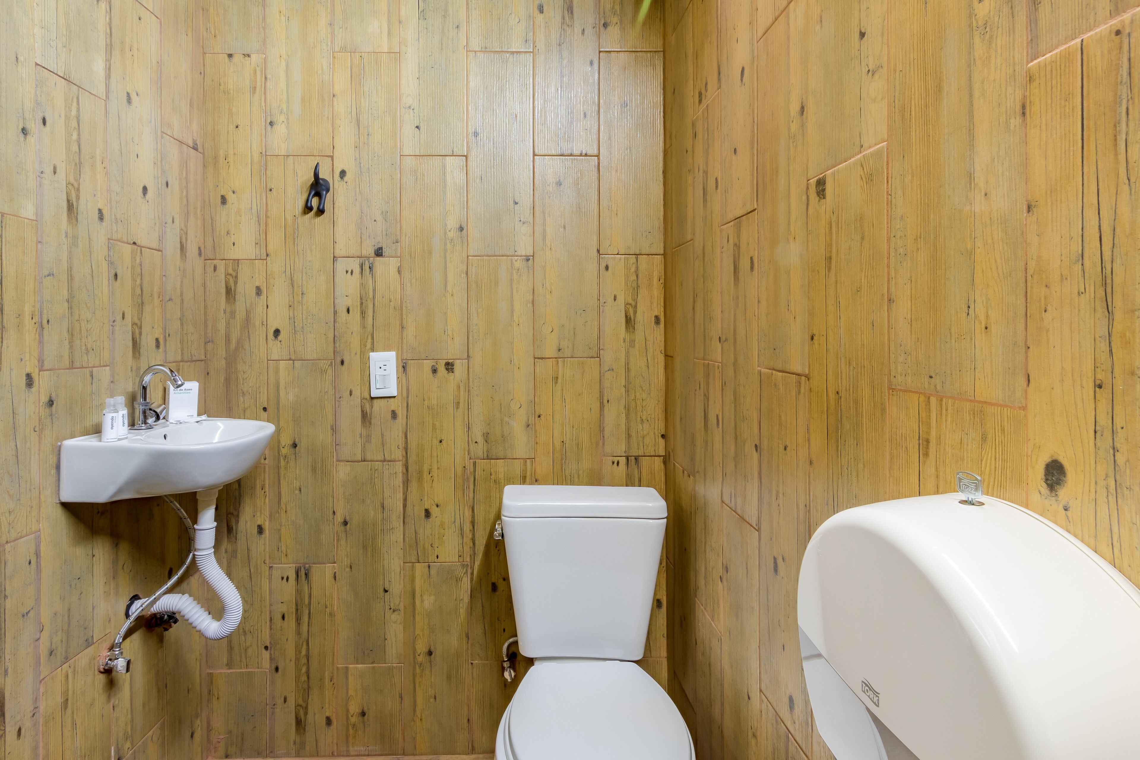 Photo - Oasis Airport