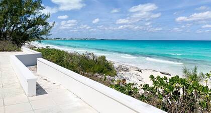 Dolphin Trail – 4-Bed Beachfront Home