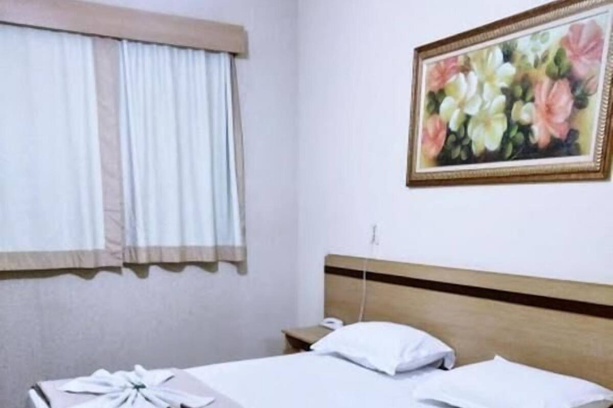 Habitación doble tradicional | Wifi gratis y ropa de cama