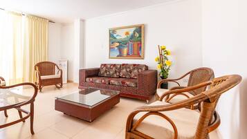 Coin salon dans le hall