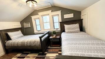 2 bedrooms, iron/ironing board, travel crib, free WiFi