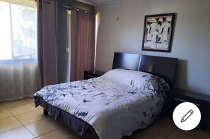 3 bedrooms, desk, free WiFi, bed sheets