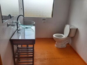 Bathroom - Titicaca Andean Lodge Peru (Puno)