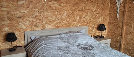 1 habitación, cuna de viaje, wifi gratis y ropa de cama