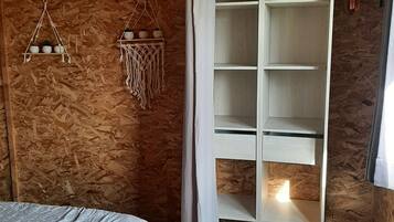 1 camera, culla da viaggio, Wi-Fi gratuito, lenzuola