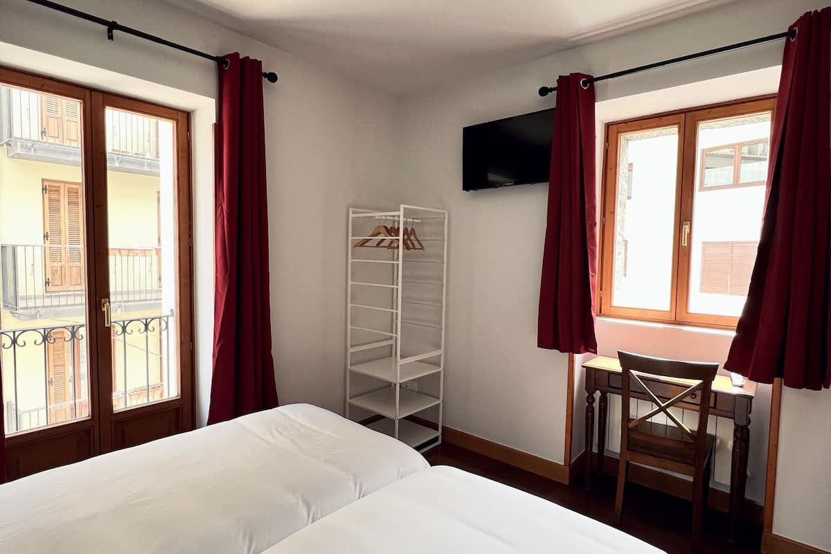 Sábanas de algodón egipcio, ropa de cama de alta calidad y escritorio