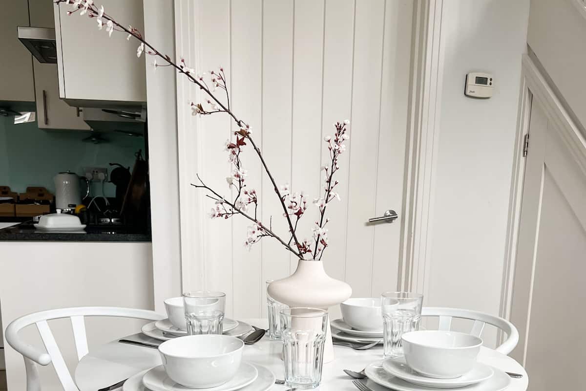 Hus - privat badrum (Windsor Town Centre) | Restauranger