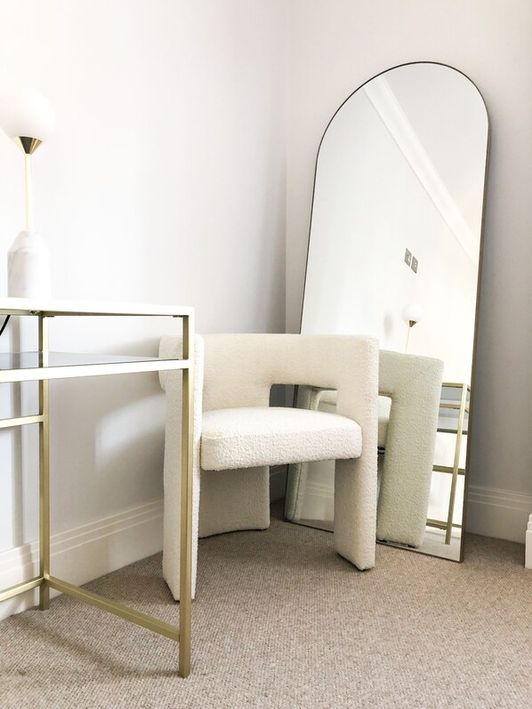 House, Private Bathroom (Windsor Town Centre) | 2 bedrooms