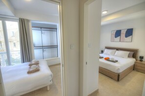 2 bedrooms, iron/ironing board, free WiFi, bed sheets