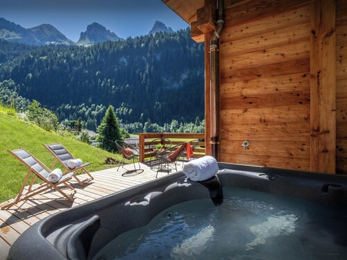 Chalet Angelia - modern ski home for 14, hot tub & views - OVO Network
