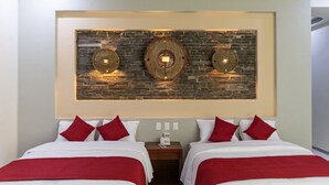 Comfort Double Room | Gebar bulu kapas, langsir/tirai gelap terus, seterika/papan seterika 